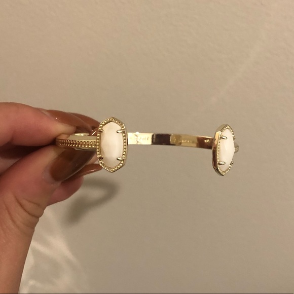 Kendra Scott gold cuff white bracelet - Picture 5 of 7